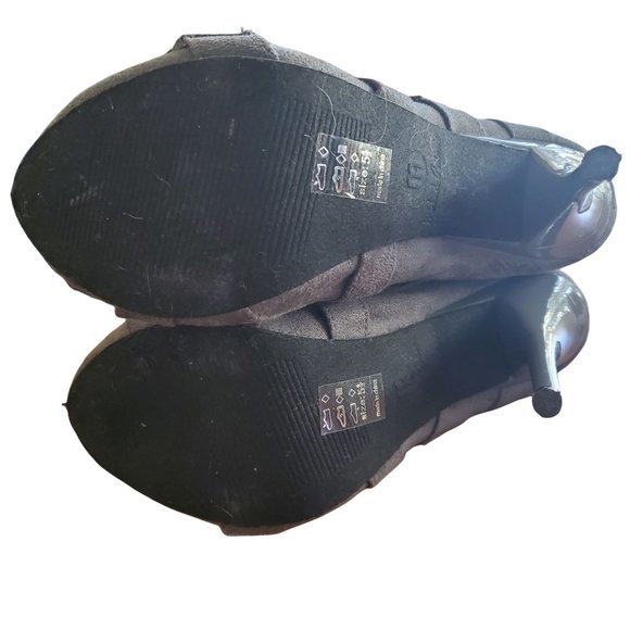 Michael Antonio Knee High Boots Straps Buckles Gray Faux Suede Size 5.5 - Picture 4 of 5